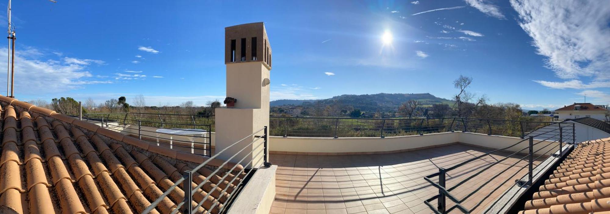 Апартаменти La Terrazza Sul Tetto Порто-Сан-Джорджо Екстер'єр фото
